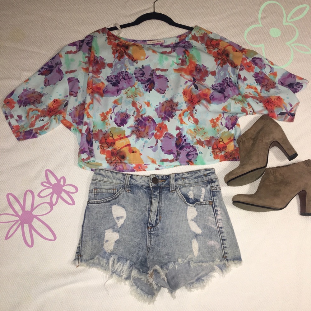 Flowered Cropped Blouse